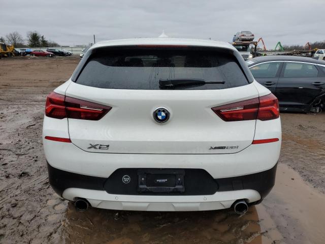 WBXYJ1C03M5S41886 - 2021 BMW X2 XDRIVE28I WHITE photo 6