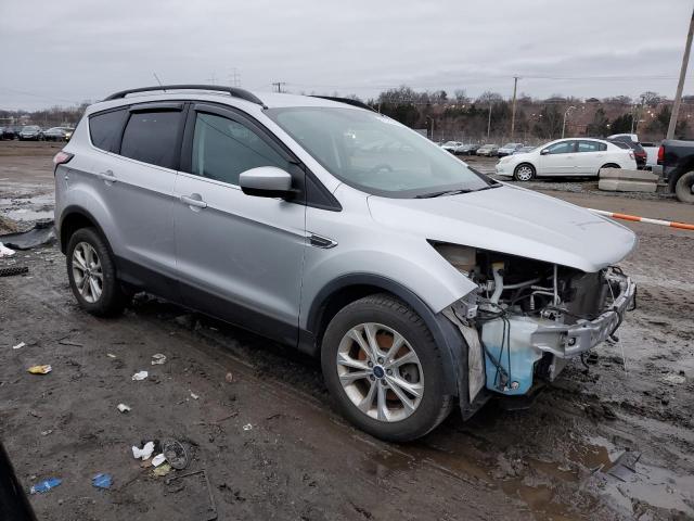 1FMCU9G92HUB71181 - 2017 FORD ESCAPE SE SILVER photo 4