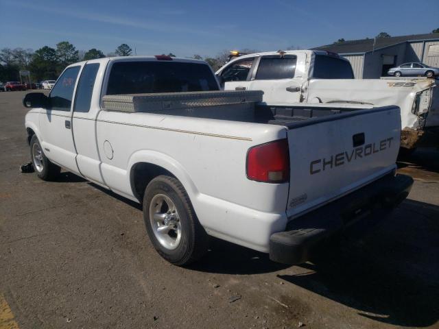 1GCCS19W928154053 - 2002 CHEVROLET S TRUCK S10 WHITE photo 2