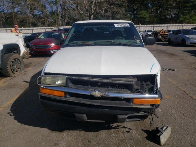 1GCCS19W928154053 - 2002 CHEVROLET S TRUCK S10 WHITE photo 5