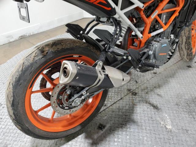 MD2JPJ401KC228942 - 2019 KTM 390 DUKE ORANGE photo 10