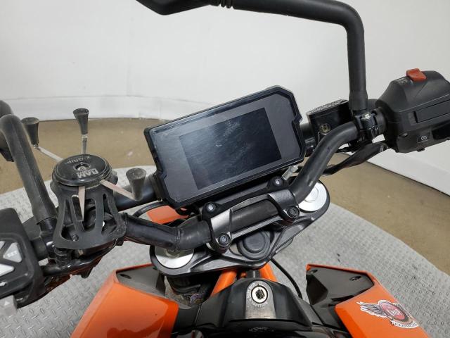 MD2JPJ401KC228942 - 2019 KTM 390 DUKE ORANGE photo 8