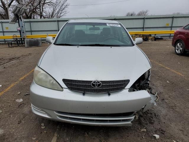 4T1BE32K44U863436 - 2004 TOYOTA CAMRY LE SILVER photo 5