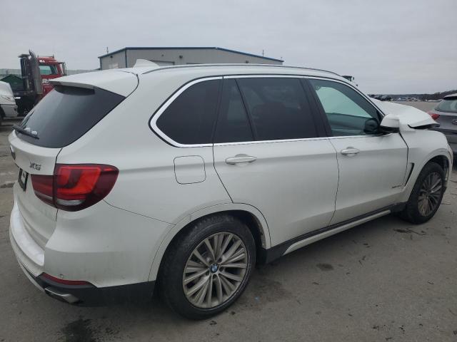 5UXKT0C50G0S77831 - 2016 BMW X5 XDR40E WHITE photo 3