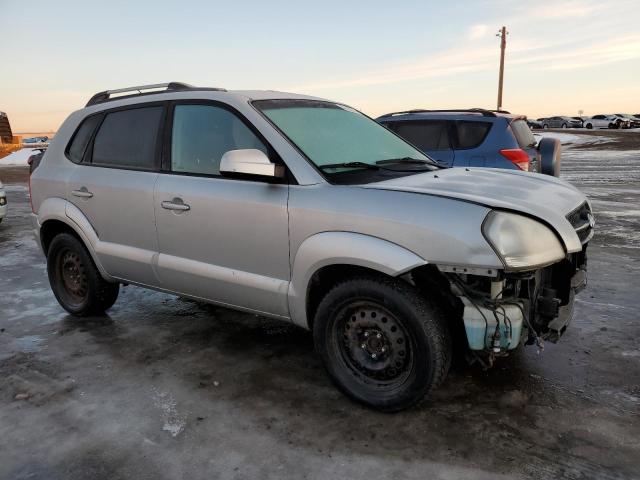 KM8JM72D17U596333 - 2007 HYUNDAI TUCSON GL SILVER photo 4