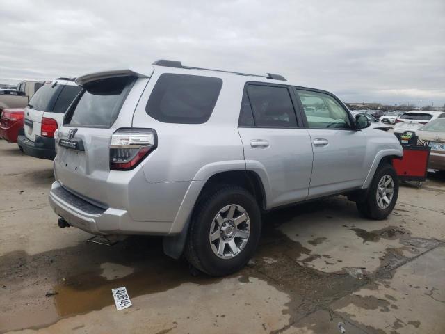 JTEBU5JR3G5367264 - 2016 TOYOTA 4RUNNER SR5/SR5 PREMIUM 银色 照片 3