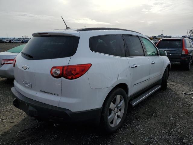 1GNEV33D99S120623 - 2009 CHEVROLET TRAVERSE LTZ WHITE photo 3