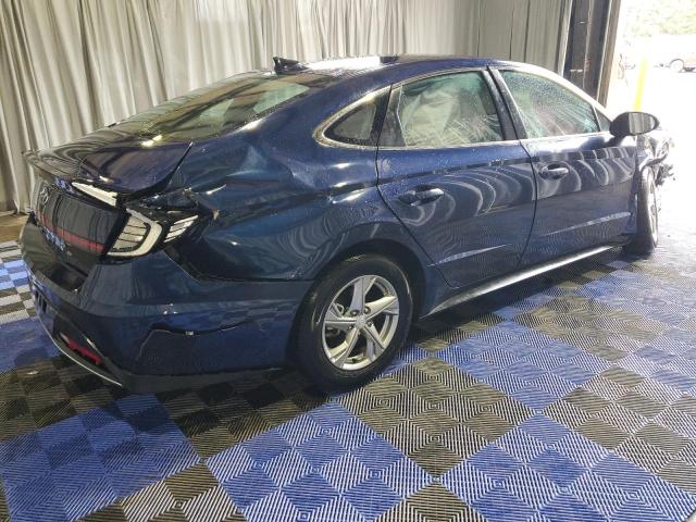 5NPEG4JA8MH127233 - 2021 HYUNDAI SONATA SE BLUE photo 3