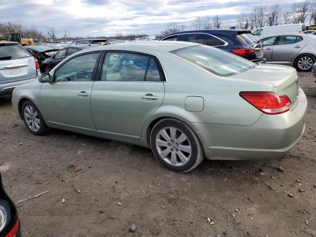 4T1BK36B85U021915 - 2005 TOYOTA AVALON XL GREEN photo 2