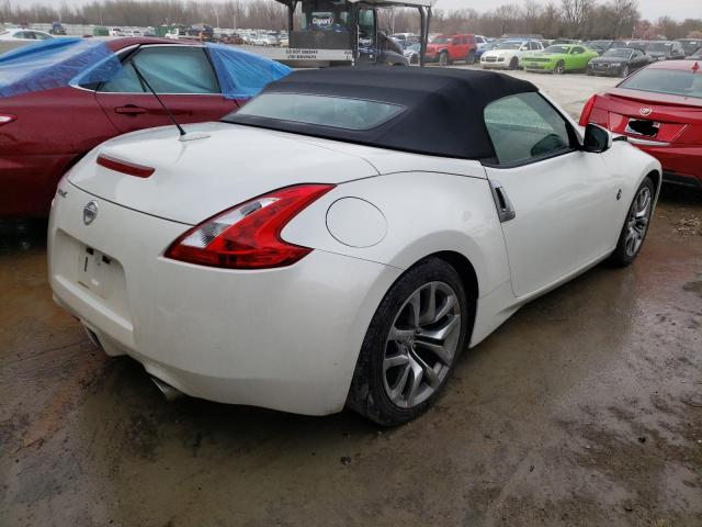 JN1AZ4FH3AM301910 - 2010 NISSAN 370Z WHITE photo 4