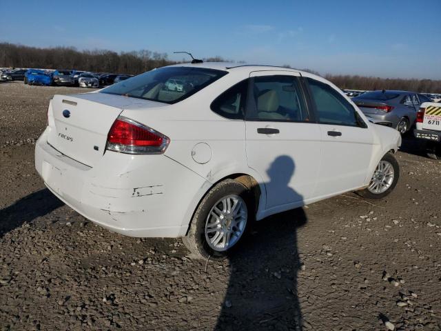 1FAHP35N28W198941 - 2008 FORD FOCUS SE WHITE photo 3