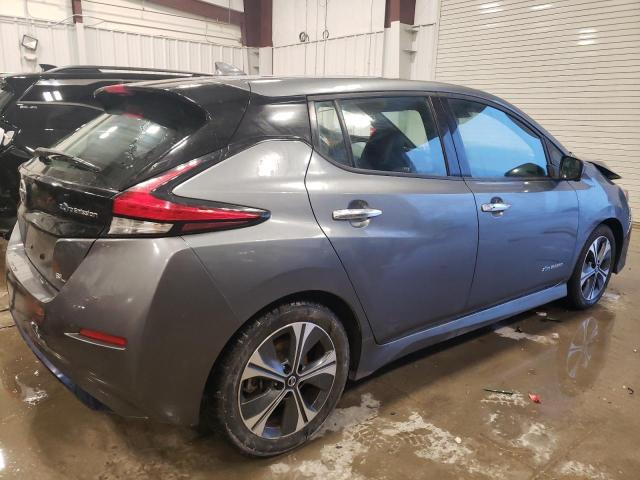 1N4AZ1CP2JC314392 - 2018 NISSAN LEAF S GRAY photo 3