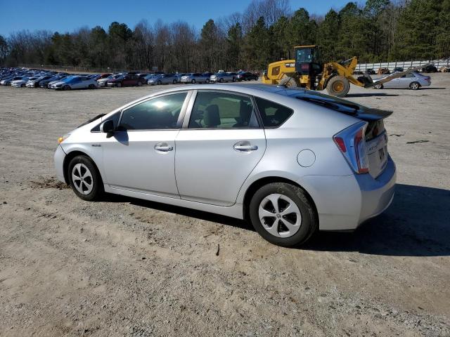 JTDKN3DU8C5526568 - 2012 TOYOTA PRIUS SILVER photo 2