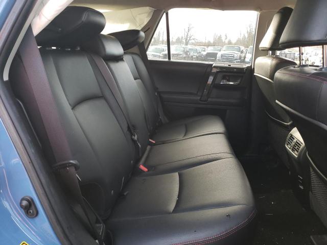 JTEBU5JR2J5587812 - 2018 TOYOTA 4RUNNER SR5/SR5 PREMIUM BLUE photo 11