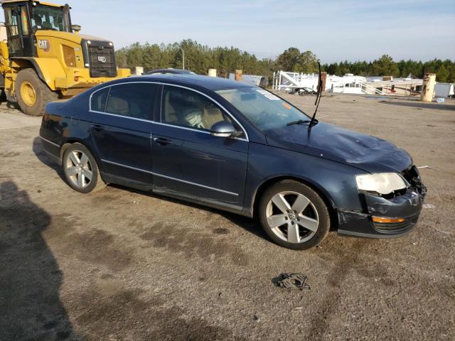 WVWAK73C48P121243 - 2008 VOLKSWAGEN PASSAT KOMFORT BLUE photo 4