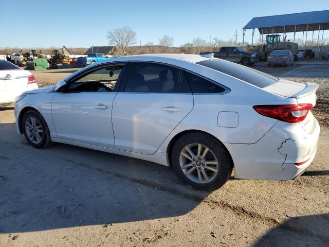 5NPE24AF3FH020040 - 2015 HYUNDAI SONATA SE WHITE photo 2