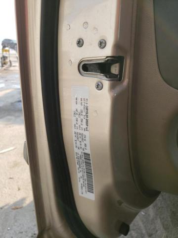 2C4RC1BG3FR560981 - 2015 CHRYSLER TOWN & COU TOURING თაფლისფერი ფოტო 13