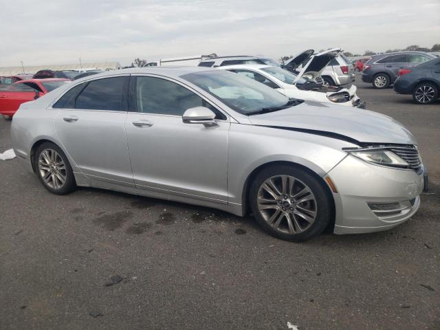 3LN6L2GK9FR627174 - 2015 LINCOLN MKZ SILVER photo 4