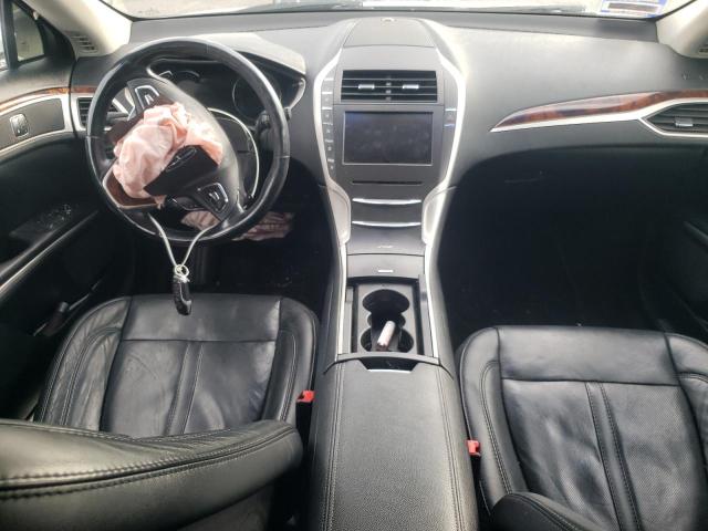 3LN6L2GK9FR627174 - 2015 LINCOLN MKZ SILVER photo 8