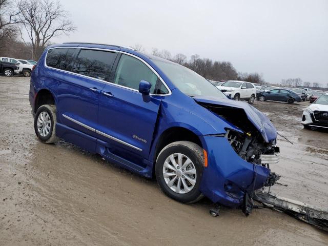 2C4RC1BG2KR588524 - 2019 CHRYSLER PACIFICA TOURING L BLUE photo 4