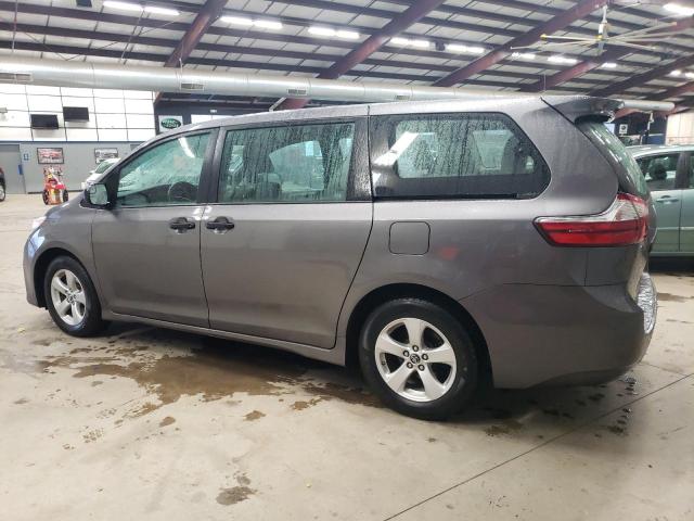 5TDZZ3DC9JS964758 - 2018 TOYOTA SIENNA L GRAY photo 2