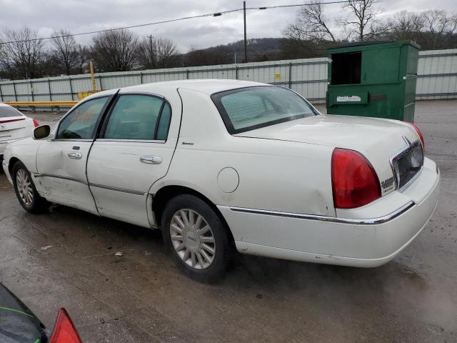 1LNHM81W63Y684353 - 2003 LINCOLN TOWN CAR EXECUTIVE WHITE photo 2