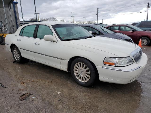 1LNHM81W63Y684353 - 2003 LINCOLN TOWN CAR EXECUTIVE WHITE photo 4