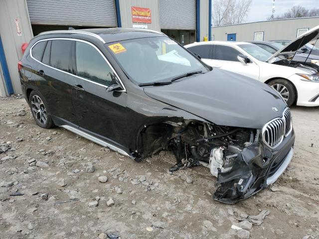 WBXJG9C05L5P53985 - 2020 BMW X1 XDRIVE28I BLACK photo 4