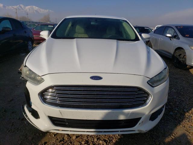 3FA6P0H77DR195887 - 2013 FORD FUSION SE WHITE photo 5