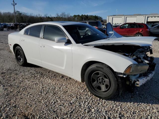 2B3CL3CG9BH567788 - 2011 DODGE CHARGER WHITE photo 4