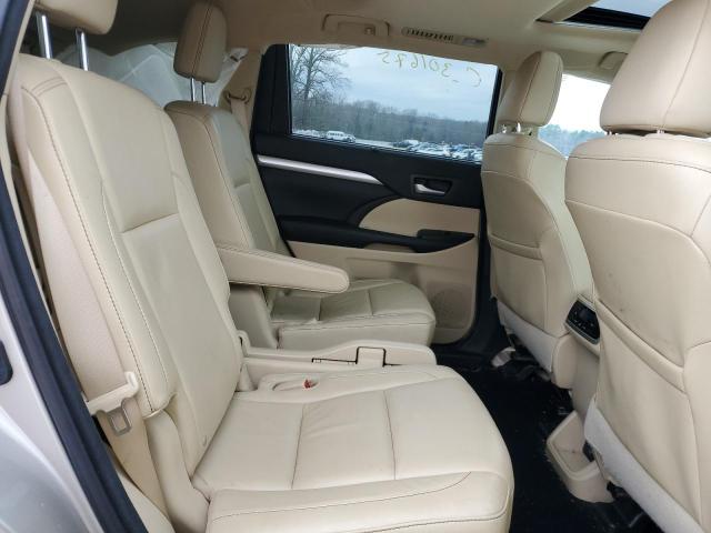5TDKKRFH2GS129062 - 2016 TOYOTA HIGHLANDER XLE ბეჟი ფოტო 11