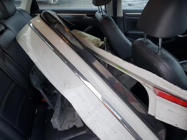 1VWDT7A3XHC085396 - 2017 VOLKSWAGEN PASSAT R-LINE Ақ фото 12