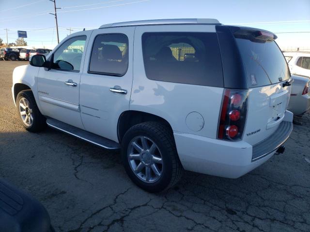 1GKFK63807J341514 - 2007 GMC YUKON DENALI WHITE photo 2