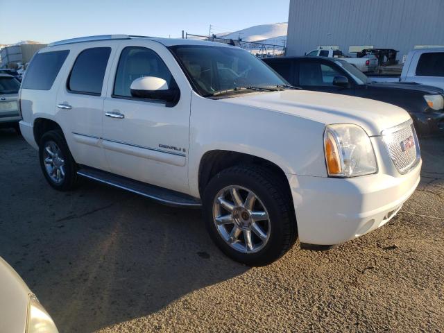 1GKFK63807J341514 - 2007 GMC YUKON DENALI WHITE photo 4