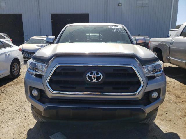 5TFAZ5CN9HX046363 - 2017 TOYOTA TACOMA DOUBLE CAB SILVER photo 5