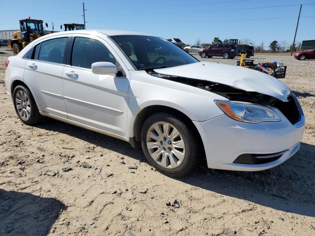 1C3CCBABXCN273216 - 2012 CHRYSLER 200 LX WHITE photo 4