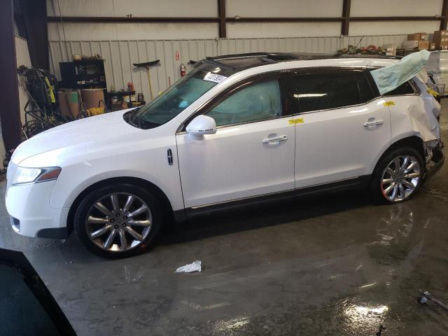 2011 LINCOLN MKT, 