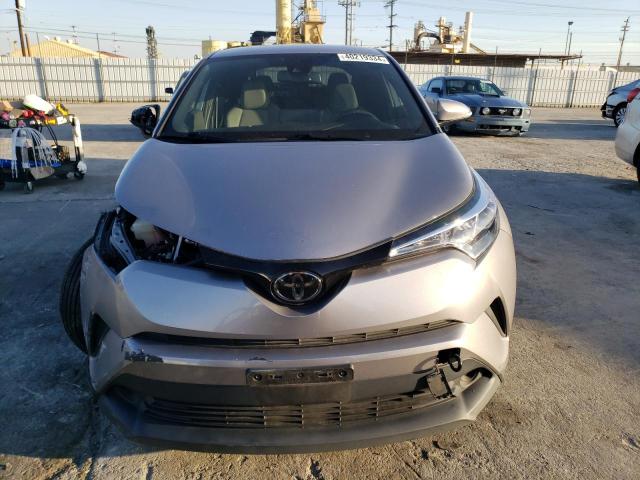 JTNKHMBXXK1057205 - 2019 TOYOTA C-HR XLE SILVER photo 5