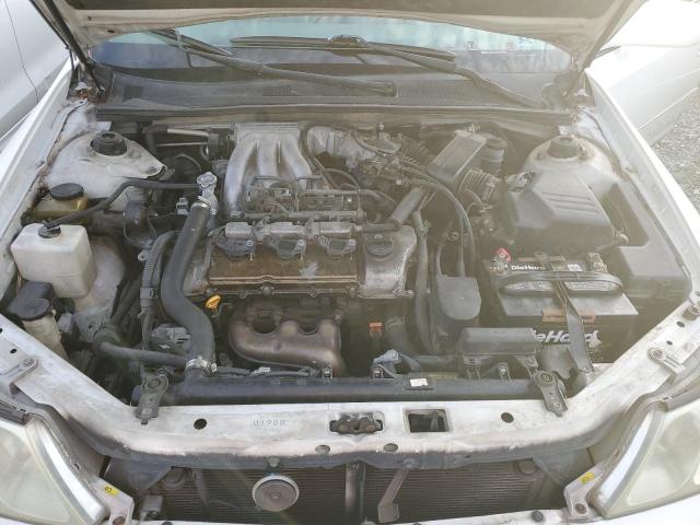 4T1BF28B82U202830 - 2002 TOYOTA AVALON XL WHITE photo 11