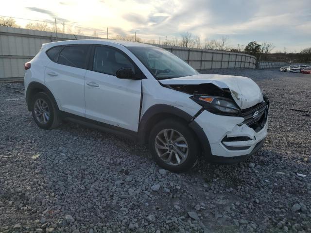 KM8J23A43JU651453 - 2018 HYUNDAI TUCSON SE WHITE photo 4