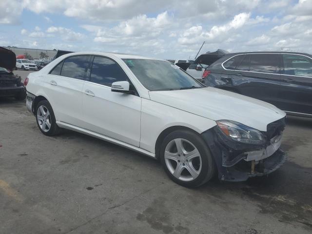 WDDHF8JB5EA873721 - 2014 MERCEDES-BENZ E 350 4MATIC WHITE photo 4