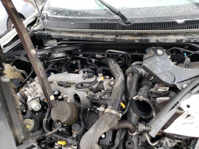 2LMHJ5AT6KBL01220 - 2019 LINCOLN MKT WHITE photo 12