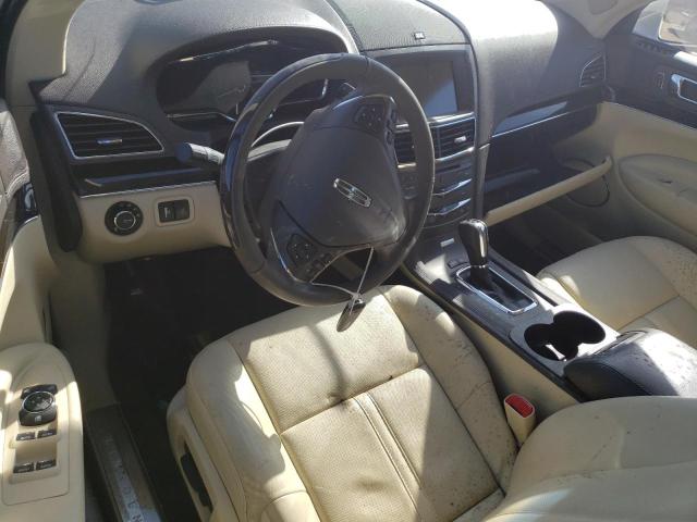 2LMHJ5AT6KBL01220 - 2019 LINCOLN MKT WHITE photo 8