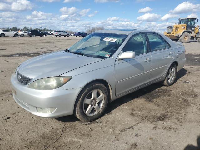 4T1BE32K65U079924 - 2005 TOYOTA CAMRY LE SILVER photo 1
