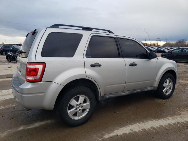 1FMCU03G59KB64576 - 2009 FORD ESCAPE XLT SILVER photo 3