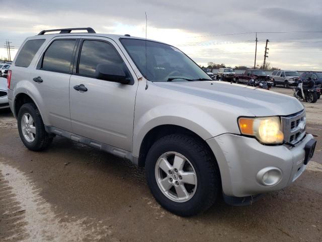 1FMCU03G59KB64576 - 2009 FORD ESCAPE XLT SILVER photo 4