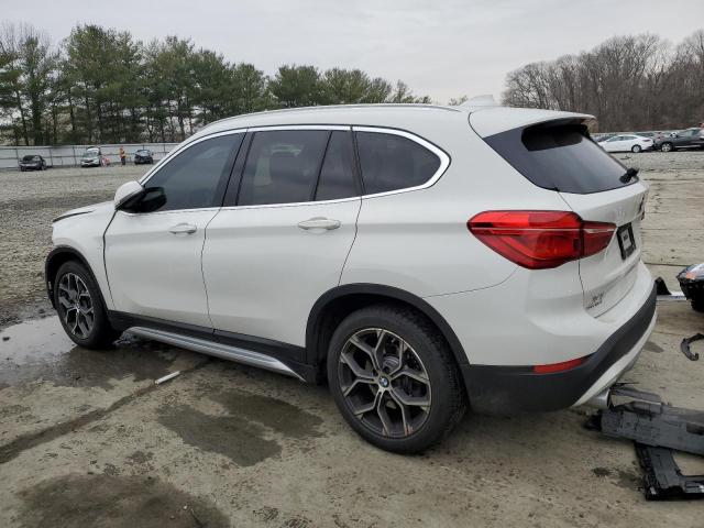 WBXJG9C04M5T87129 - 2021 BMW X1 XDRIVE28I WHITE photo 2