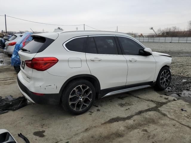 WBXJG9C04M5T87129 - 2021 BMW X1 XDRIVE28I WHITE photo 3