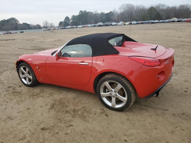 1G2MF35X08Y116615 - 2008 PONTIAC SOLSTICE GXP RED photo 2