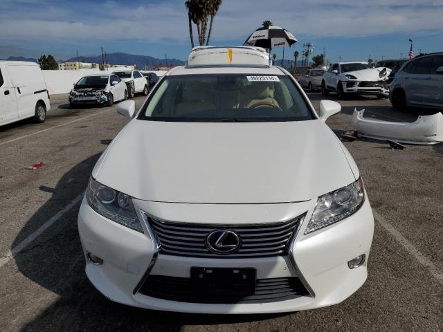 JTHBW1GG2E2048657 - 2014 LEXUS ES 300H WHITE photo 5